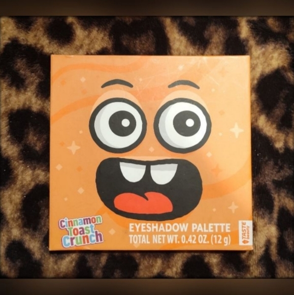🔥Cinnamon Toast Crunch Eyeshadow Palette & Brushes (Bundle)🔥 - Picture 4 of 9